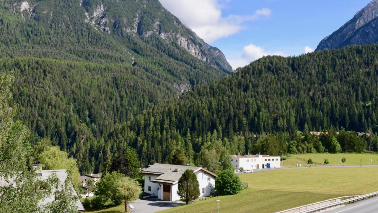 Chasa Rachoegna Scuol Exterior foto